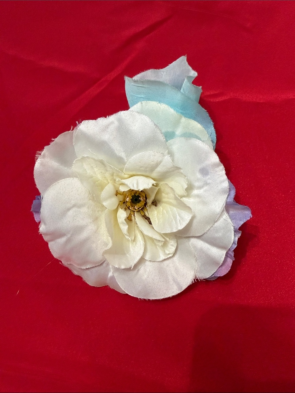 🌸 5/$20 DEAL White & Blue Tiki Fabric Flower Hair Clip